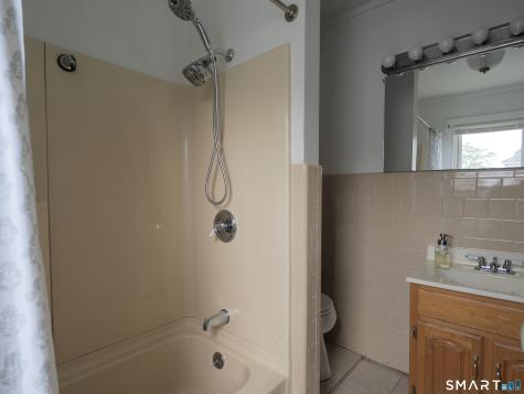 9 Lawton Terrace Ansonia CT 06401