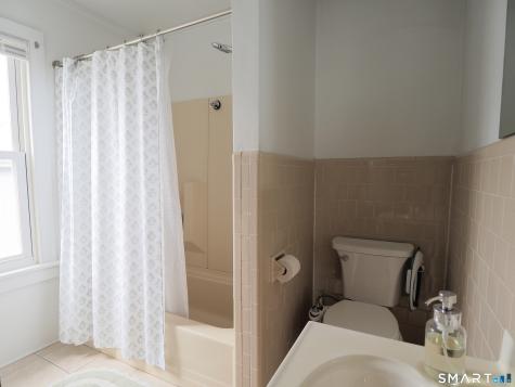 9 Lawton Terrace Ansonia CT 06401