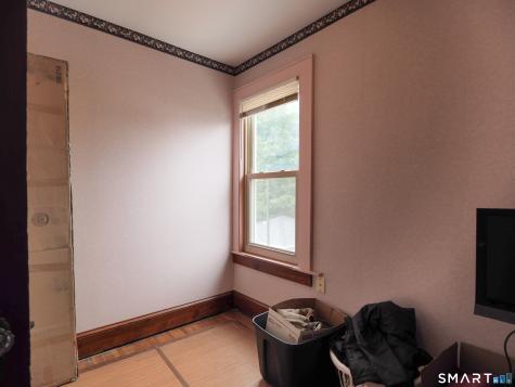 9 Lawton Terrace Ansonia CT 06401