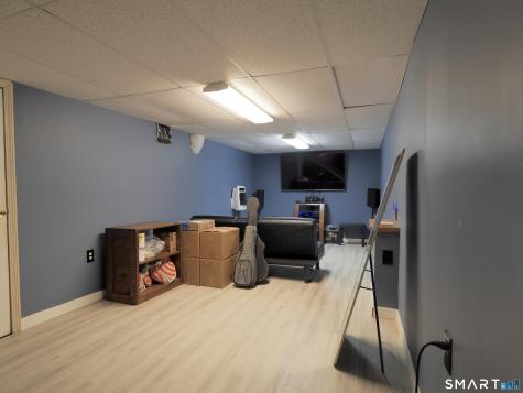 9 Lawton Terrace Ansonia CT 06401