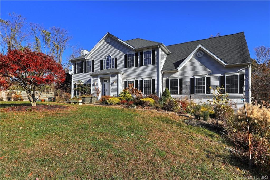 106 Luke Hill Road Bethany CT 06524