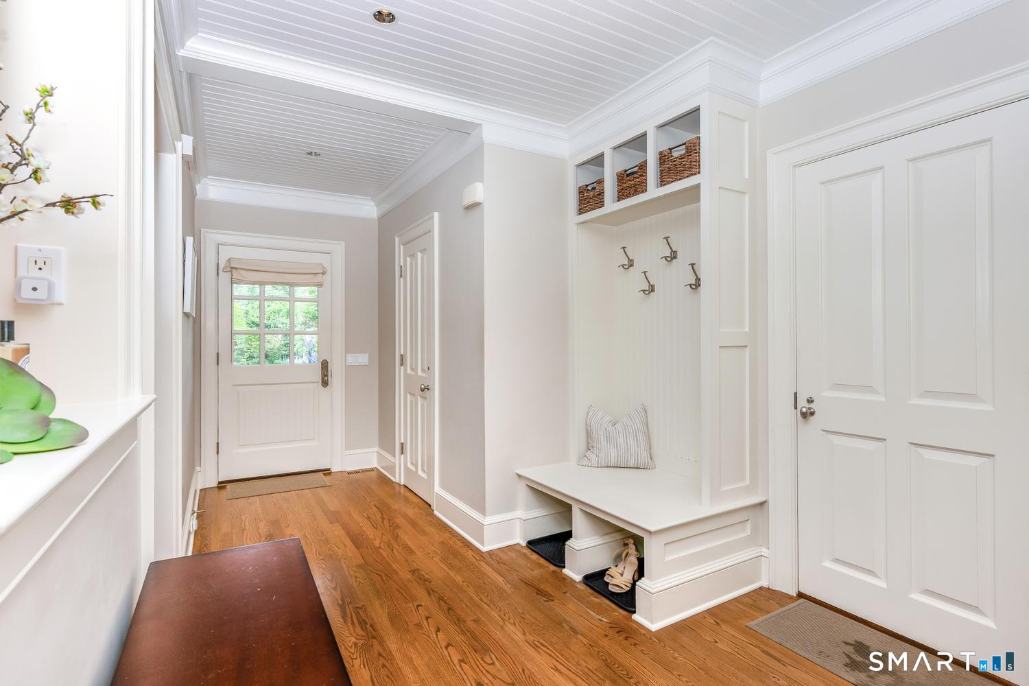 42 Kimberly Place New Canaan CT 06840