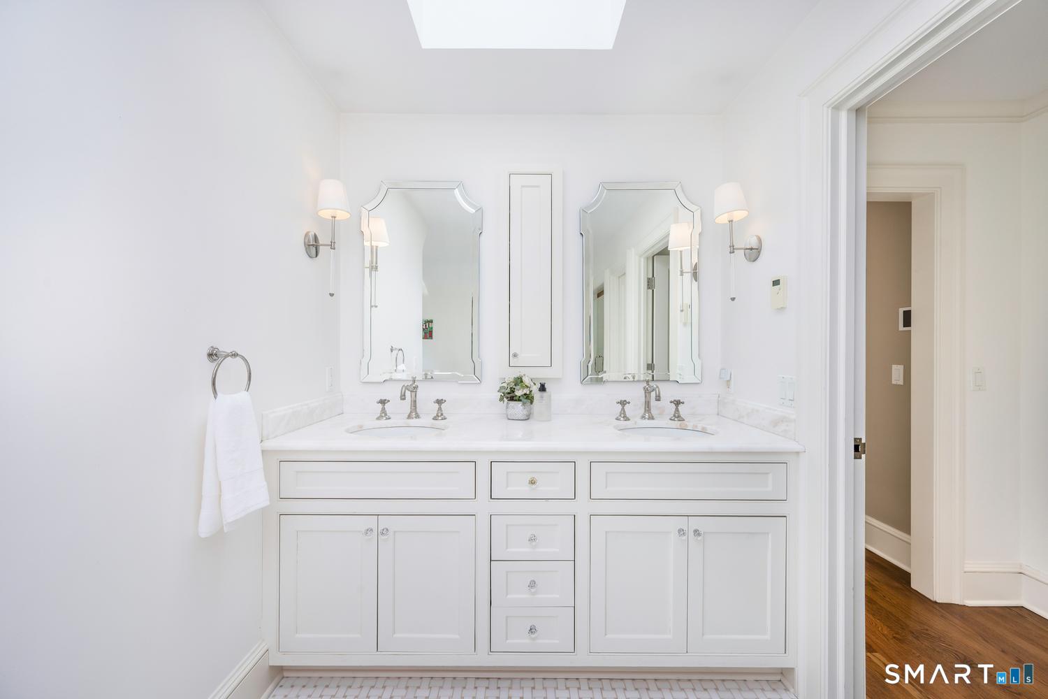 42 Kimberly Place New Canaan CT 06840
