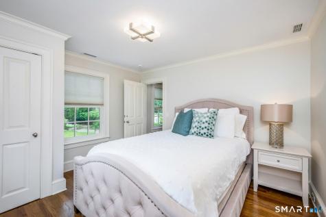 42 Kimberly Place New Canaan CT 06840