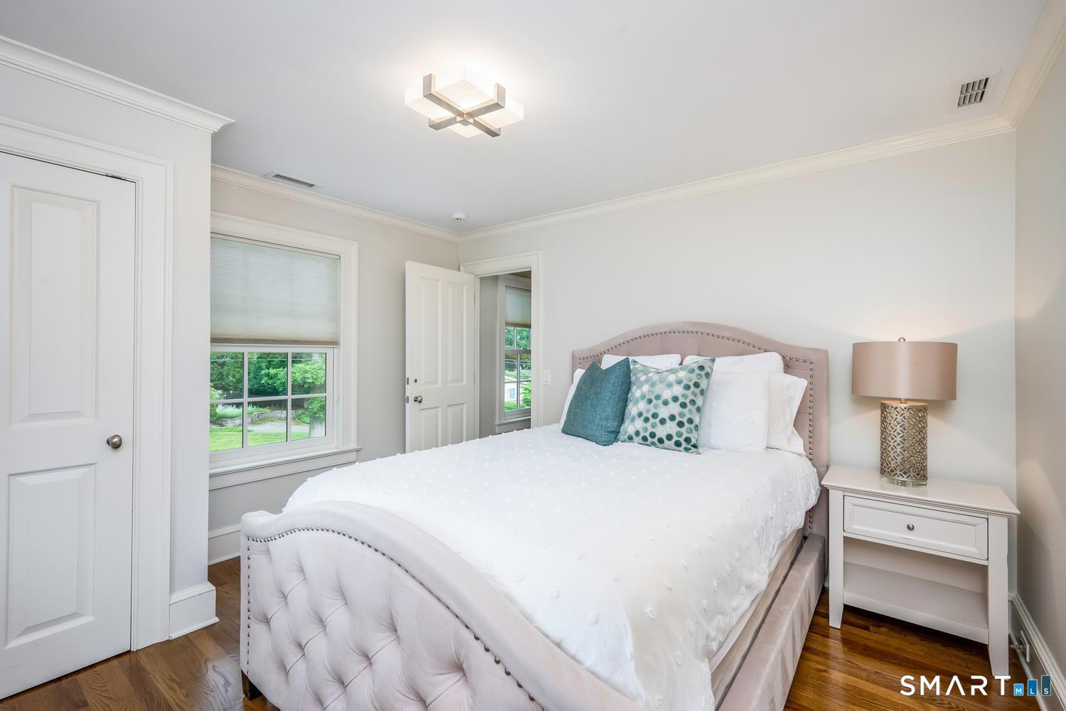 42 Kimberly Place New Canaan CT 06840