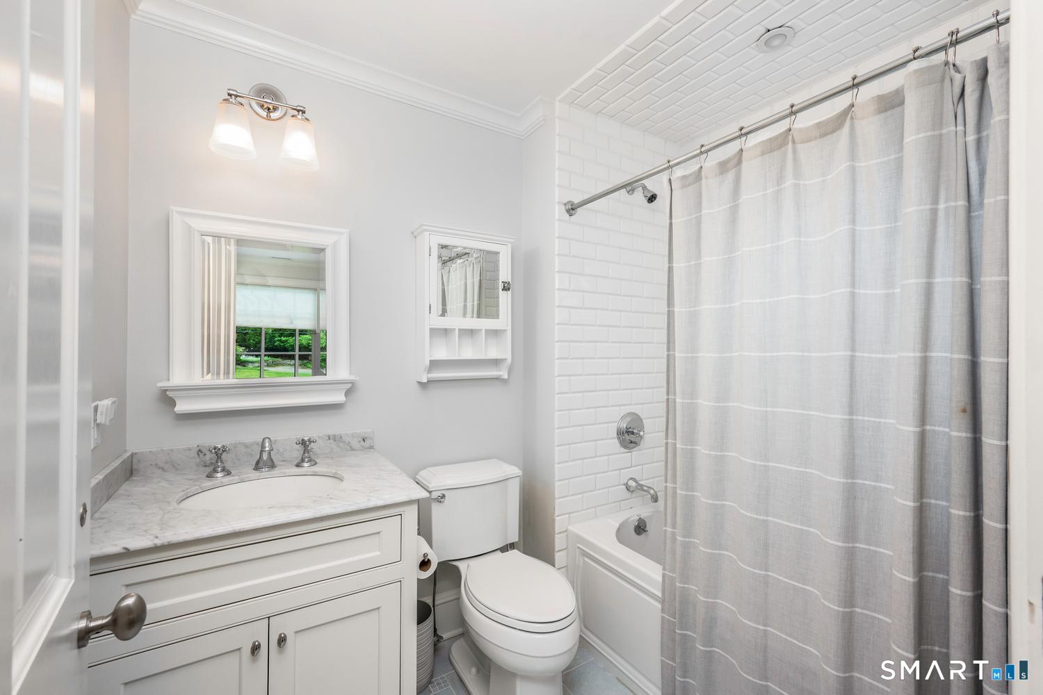 42 Kimberly Place New Canaan CT 06840