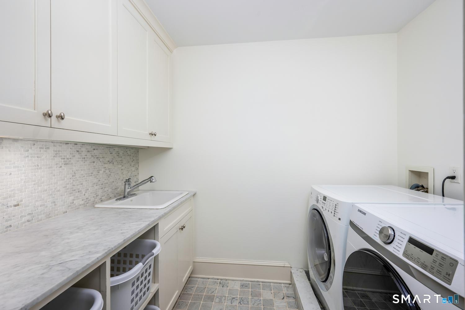 42 Kimberly Place New Canaan CT 06840