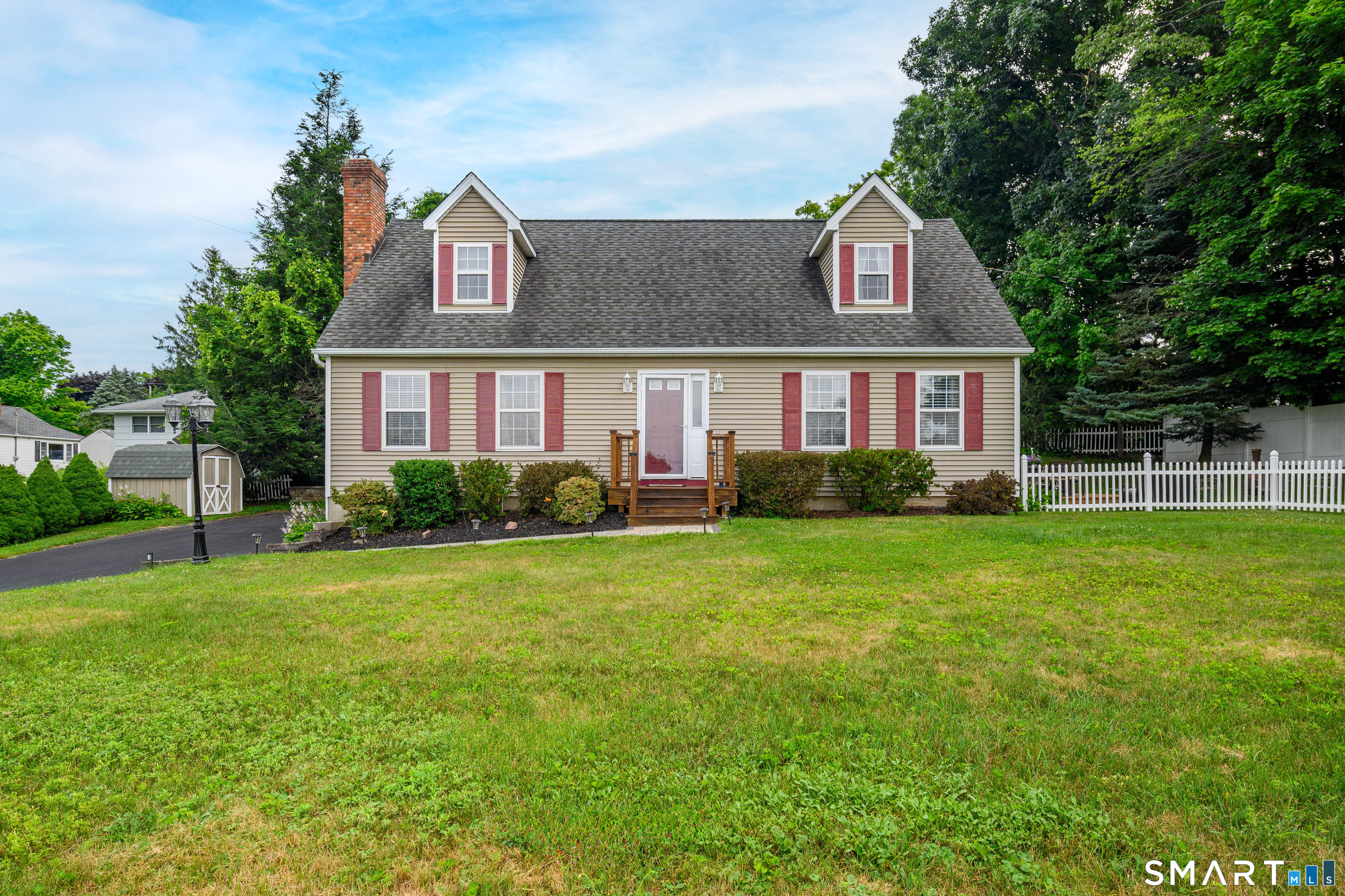 2 Curtis Avenue New Fairfield CT 06812