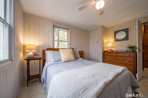 18 Hough Road Old Lyme CT 06371