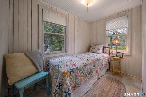 18 Hough Road Old Lyme CT 06371