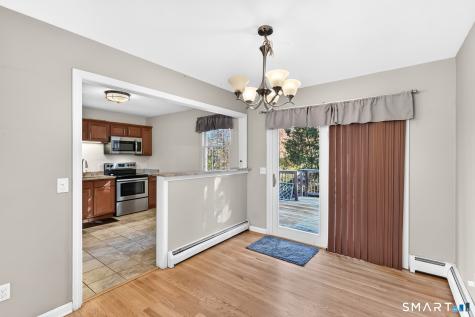 35 Glendale Road Manchester CT 06040