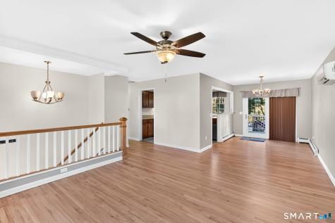 35 Glendale Road Manchester CT 06040