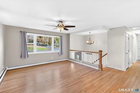 35 Glendale Road Manchester CT 06040