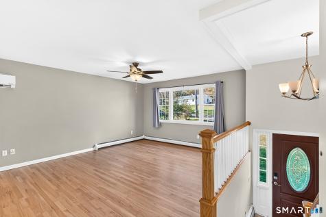 35 Glendale Road Manchester CT 06040