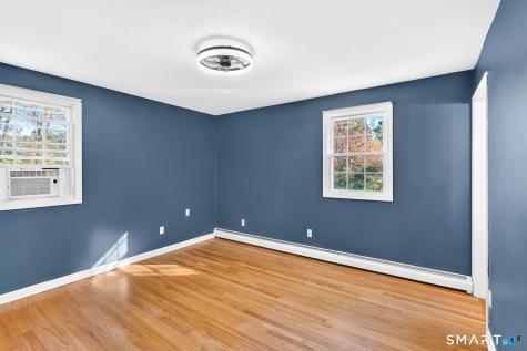 35 Glendale Road Manchester CT 06040