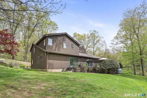28 Pony Trail Road Stamford CT 06903