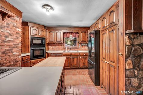 24 Sunrise Ridge Middlefield CT 06481