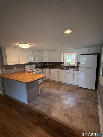 51 Rogers Lake Trail Old Lyme CT 06371