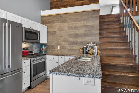 68 Ivy Street Branford CT 06405