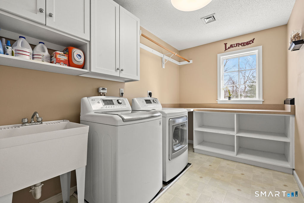 3 Meagan Circle Ellington CT 06029