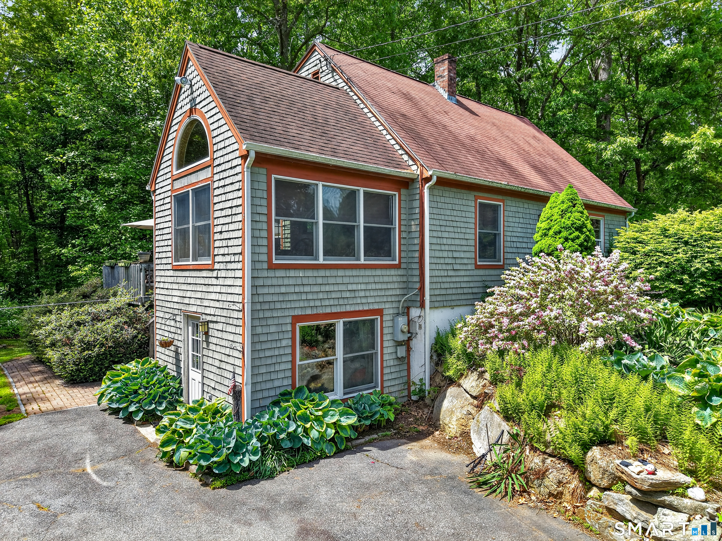 8 Lee Brook Drive Ledyard CT 06339