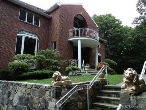 501 Woodbine Road Stamford CT 06903