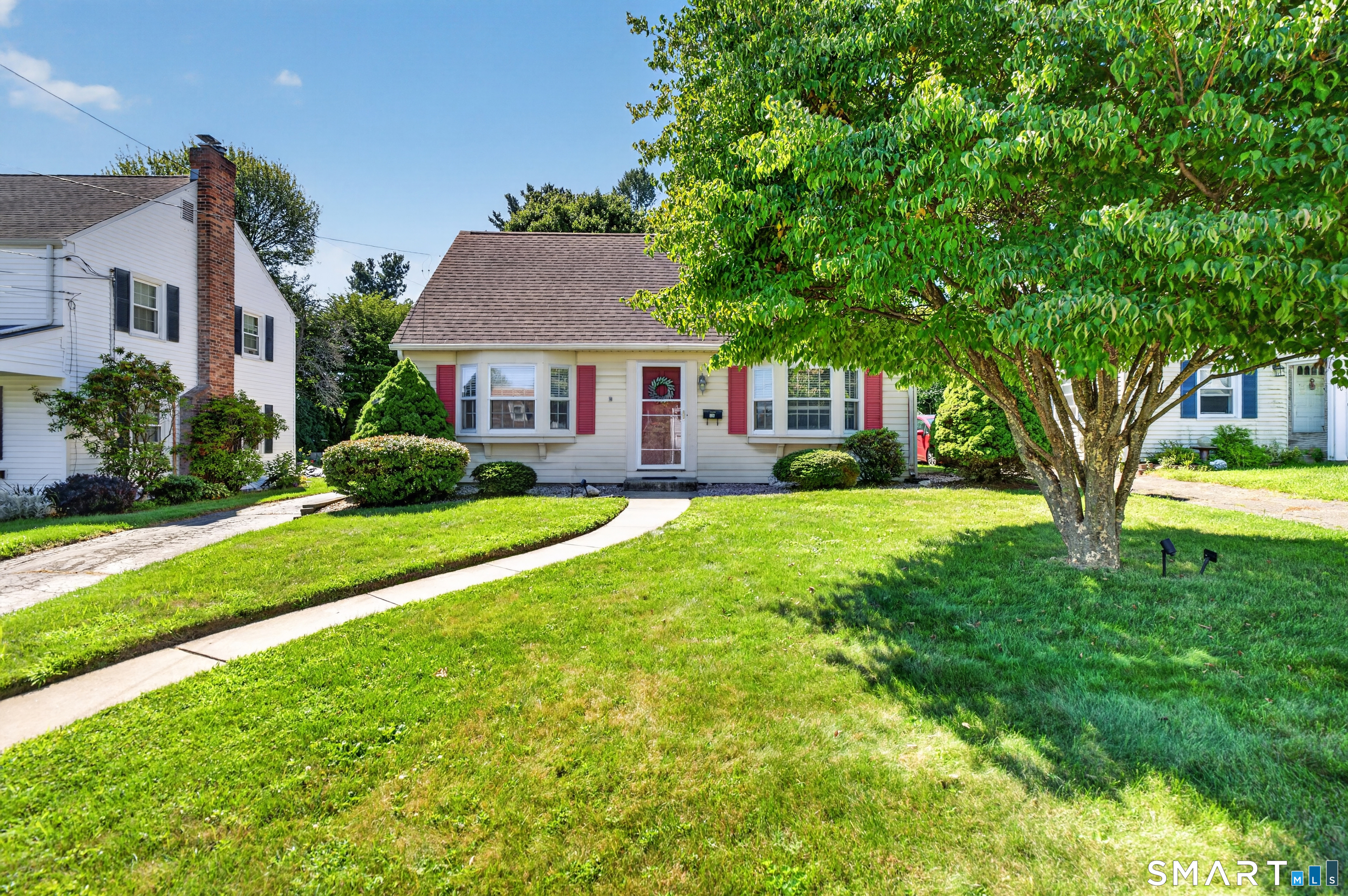 76 Chamberlain Road Wethersfield CT 06109