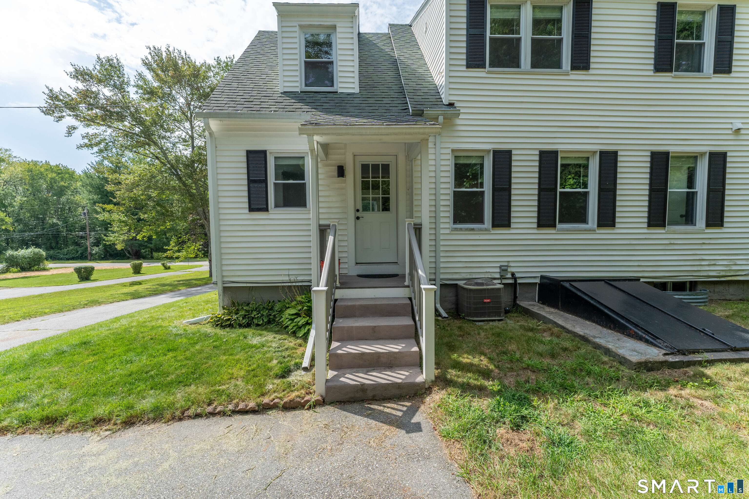 25 Watson Road Thompson CT 06262