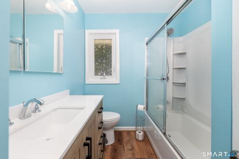 18 Crestwood Avenue Waterbury CT 06704