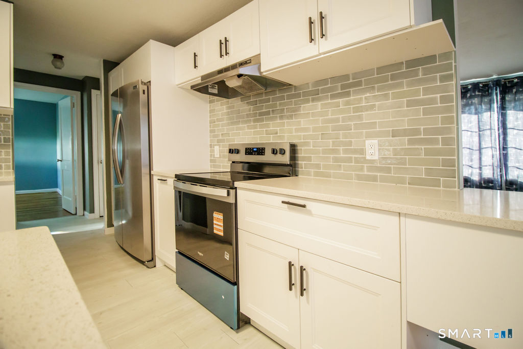 37 Lewis Lane West Hartford CT 06107