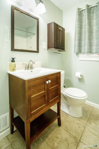 37 Lewis Lane West Hartford CT 06107