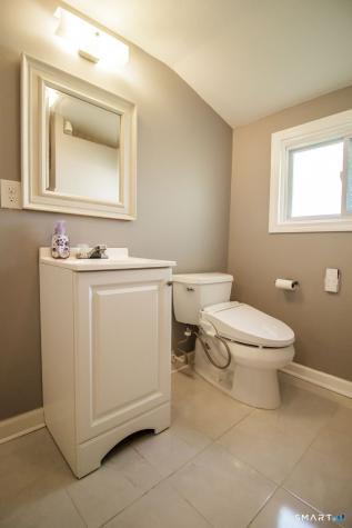 37 Lewis Lane West Hartford CT 06107