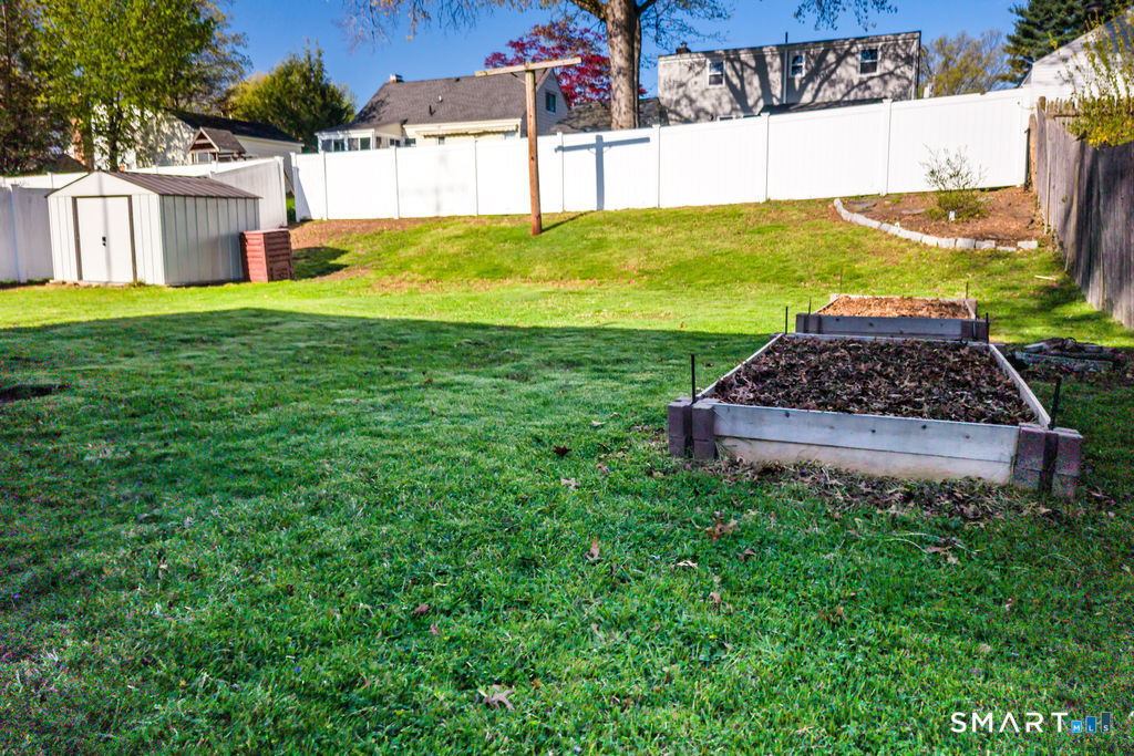 37 Lewis Lane West Hartford CT 06107