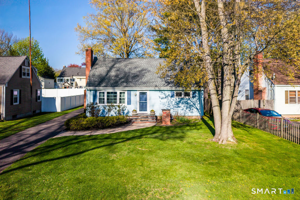 37 Lewis Lane West Hartford CT 06107