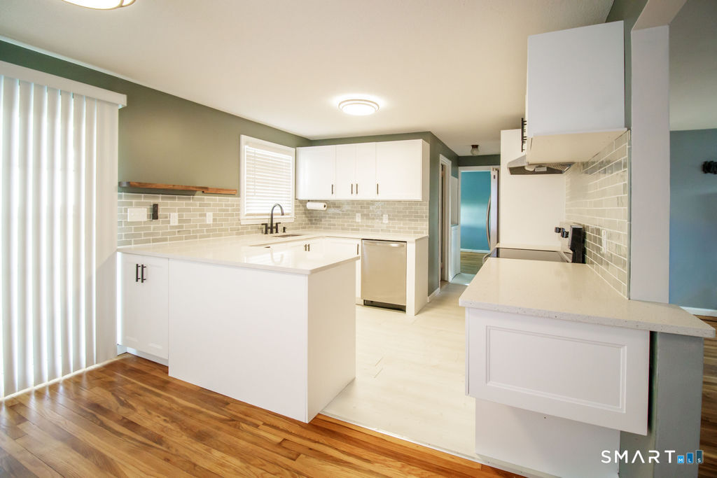 37 Lewis Lane West Hartford CT 06107