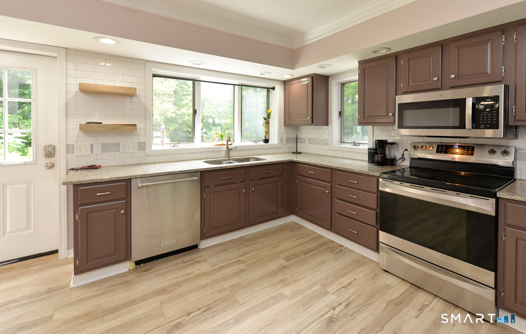 60 Old Field Road Southbury CT 06488