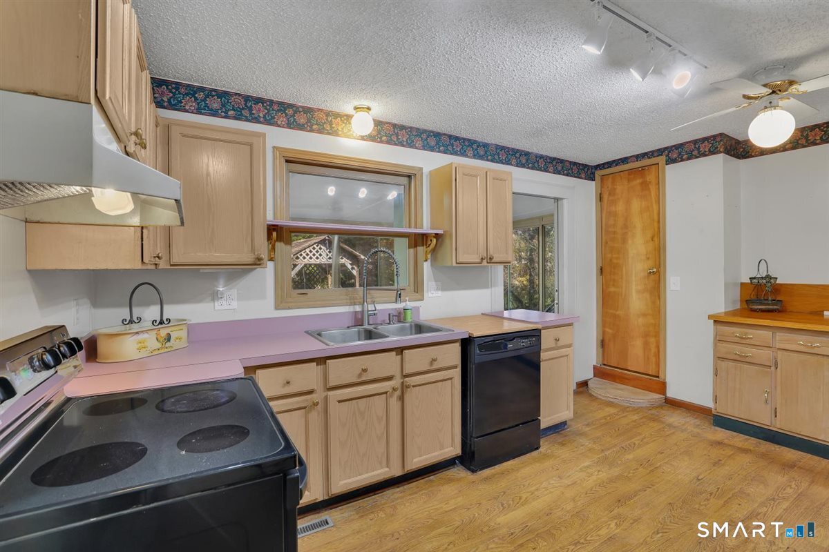168 Rock Road Burlington CT 06013