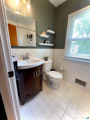 41 Cumpstone Drive Hamden CT 06518
