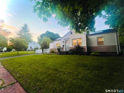 41 Cumpstone Drive Hamden CT 06518