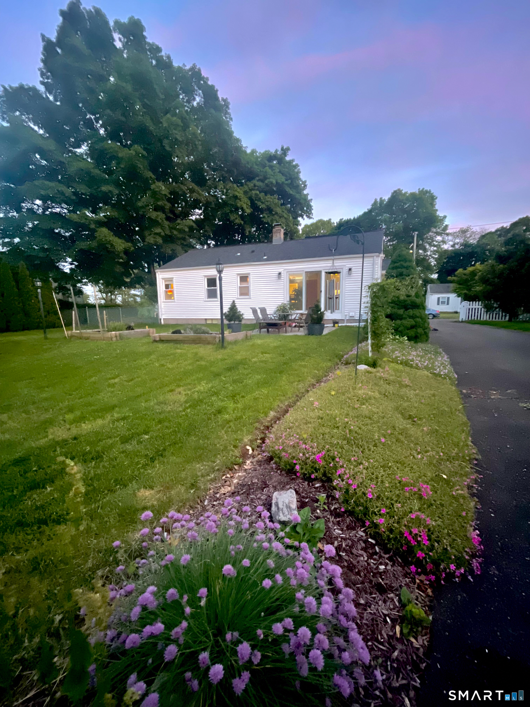 41 Cumpstone Drive Hamden CT 06518