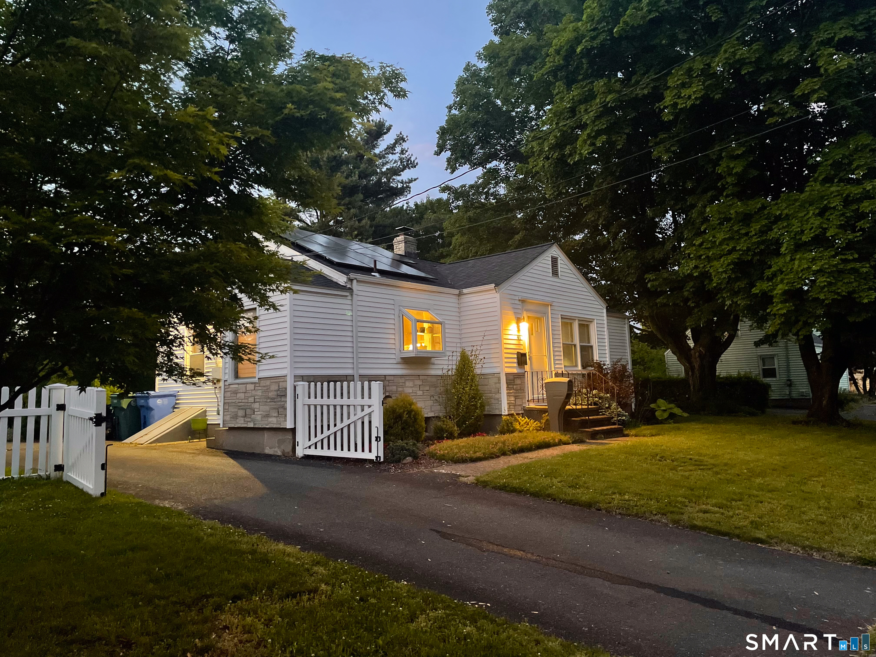 41 Cumpstone Drive Hamden CT 06518