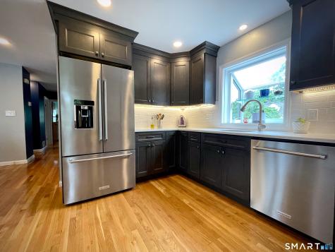 41 Cumpstone Drive Hamden CT 06518