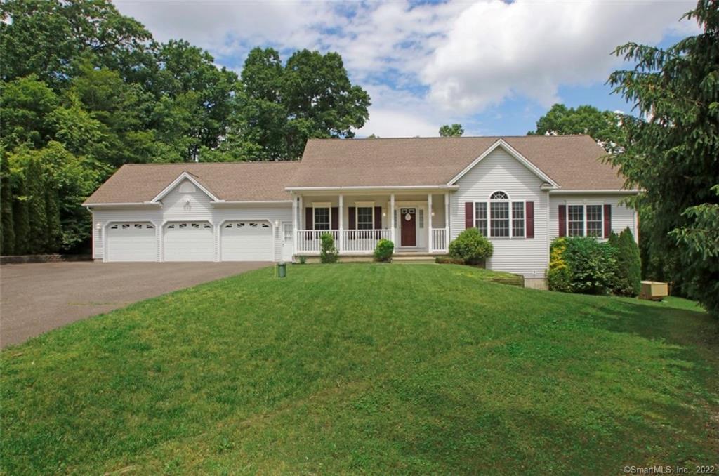 4 Eames Drive Oxford CT 06478