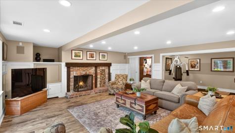 15 Hop Brook Road Simsbury CT 06070