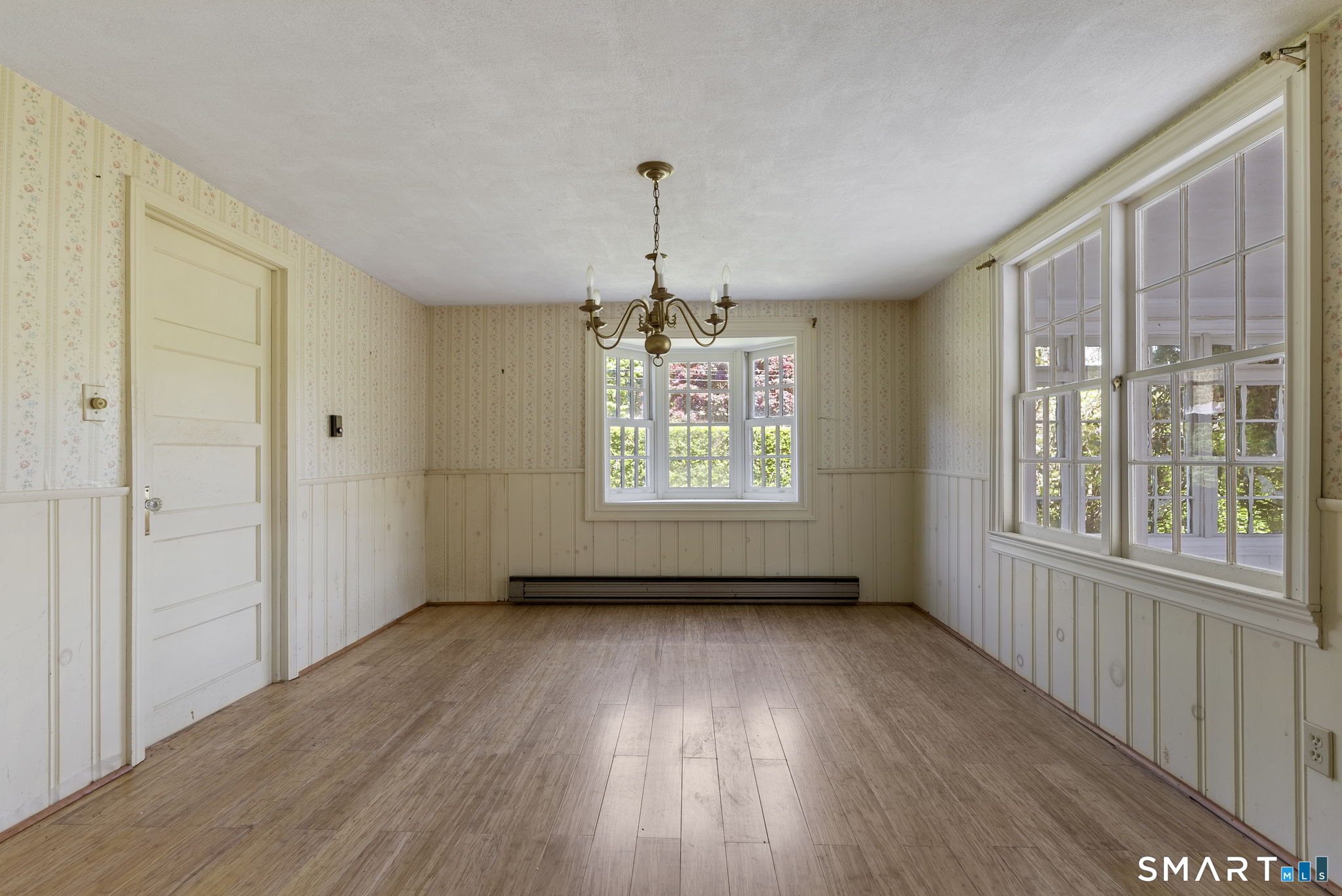 11 Sunrise Avenue East Lyme CT 06357