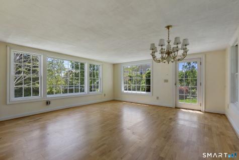 11 Sunrise Avenue East Lyme CT 06357