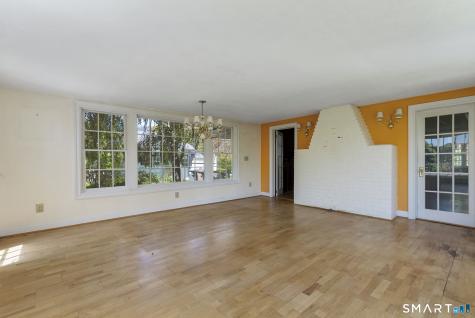 11 Sunrise Avenue East Lyme CT 06357