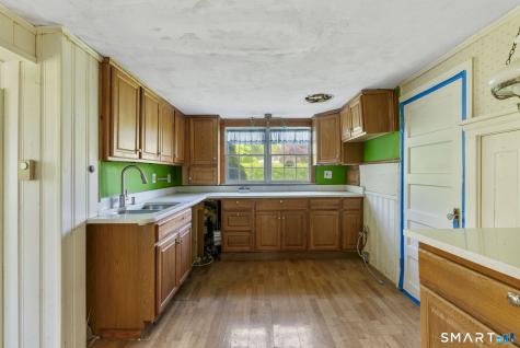 11 Sunrise Avenue East Lyme CT 06357