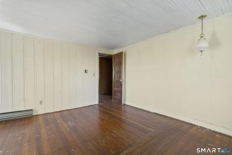 11 Sunrise Avenue East Lyme CT 06357