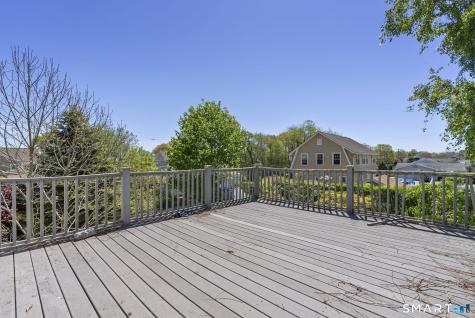 11 Sunrise Avenue East Lyme CT 06357